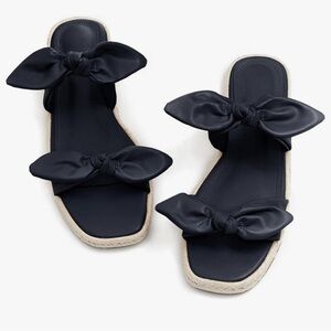 New! Bow toe flat sandals size 9.5